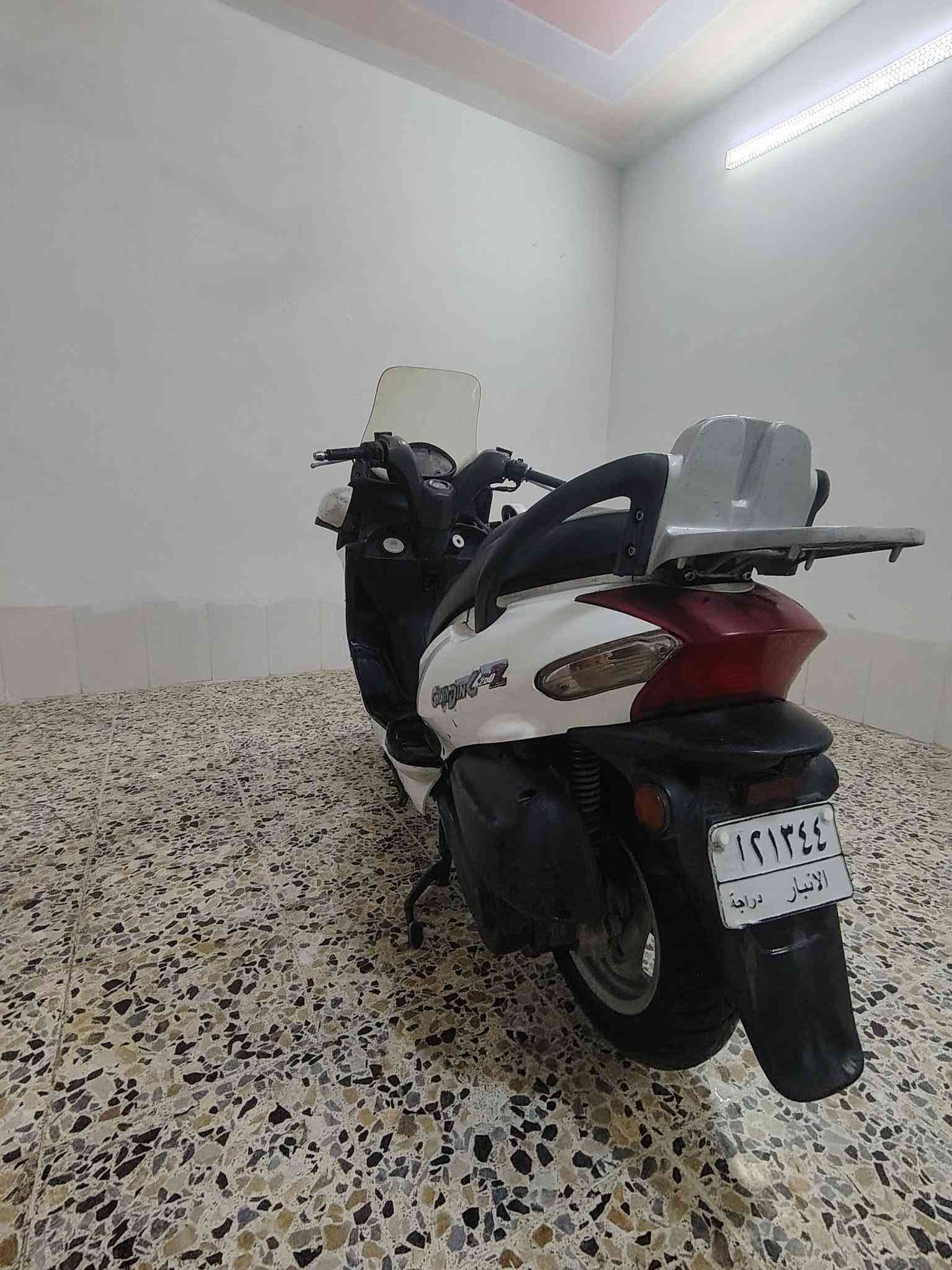 يا الله دراجه كايمكو محرك250cc مسجل رقم وسنويه تحويل ثاني يوم سعر900وبي مجال مكان رمادي بريشه هاذ رقمي للتواصل ***********مو شراي لا تعبني ولا اتعبك
