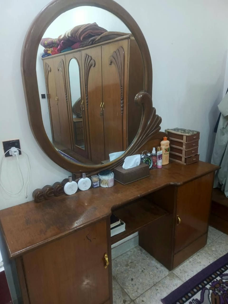 سلام عليكم غرفه نوم للبيع ***********
