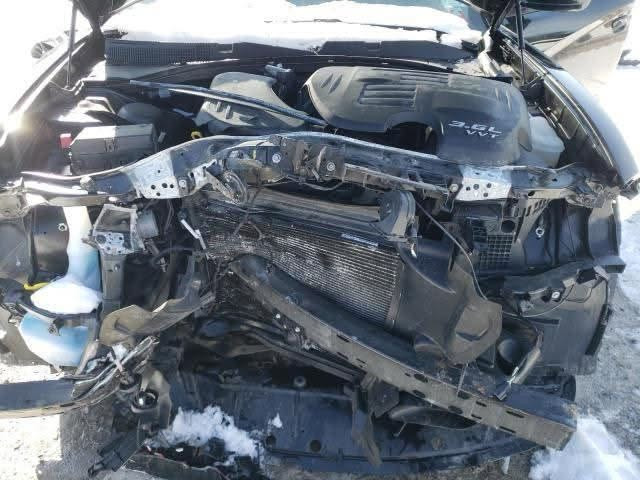 جارجر2023 فئة GT اصل حادثه فقط بنيد بدون اي دواخل صور الحادث  ويه المنشور مكفوله بدون رقم السيارة جديدة وجاهزة مكاني صلاح الدين الضلوعيه السعر 185وبيه مجال للاستفسار ***********

نص مكتوب في الصور:
- 47701724