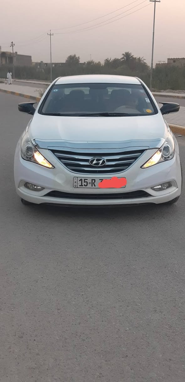 سلام عليكم سوناتا 11 امريكي نضيفة داخل وخارج تغليف أرضية جلد بل كامل درجة أولى دوشمة كشنات حفاض عل اصلي منضومة تبريد راقي كير محرك تبريد خير من الله باتري اصلي قبل يومين شديتة 
مع عبوة وفيت بم اصلي ضررها فقط دعامية وشوية من البنيد بدون اي دواخل والسونار يحكم الي مأشر بل سونار بس بلاستك دعاميات ودواسات  الصدر يراد شغل يعني صدرها ٥٠/١٠٠  رقم انبار السعر 92 وبيها مجال ***********
