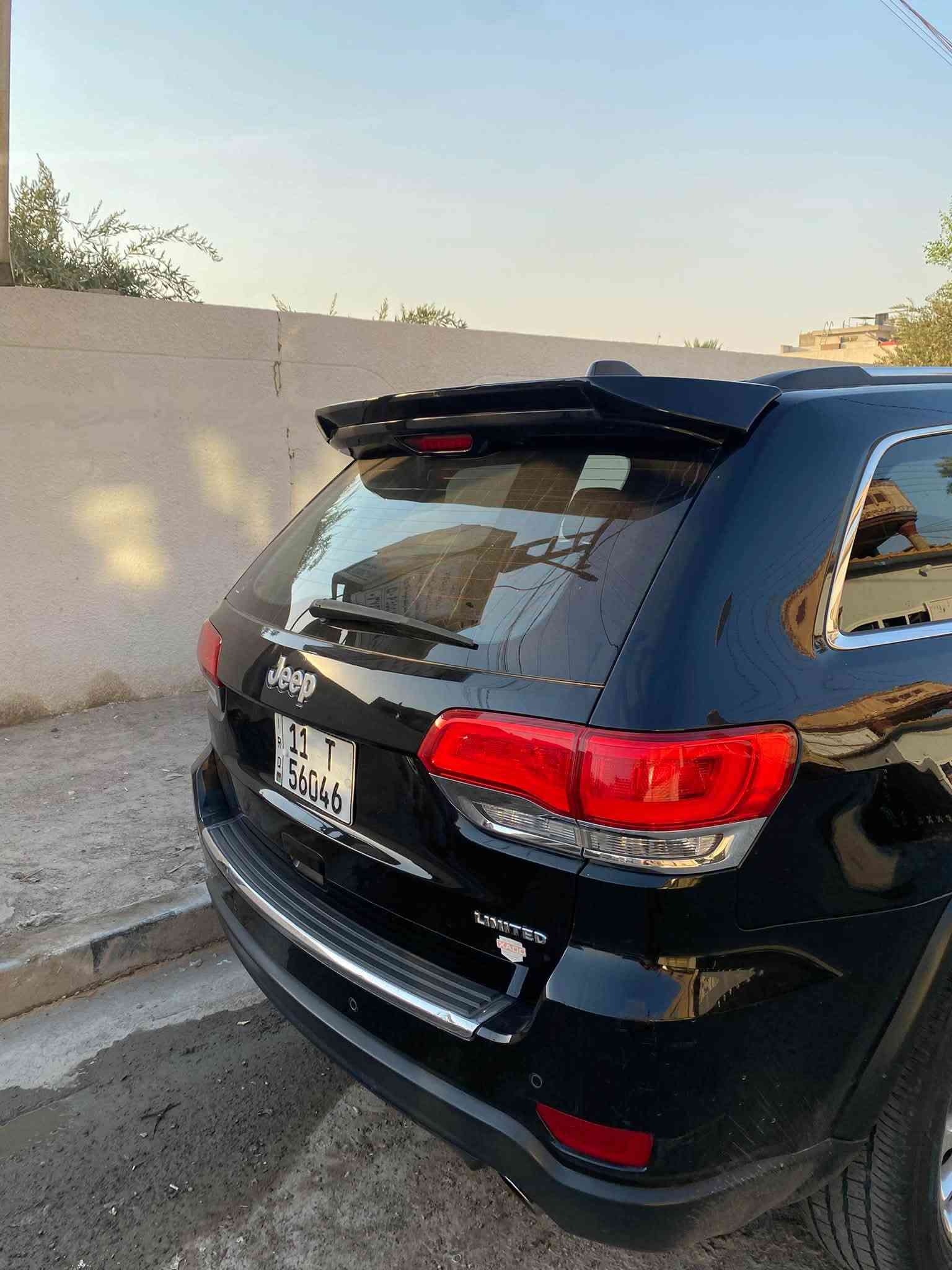 سلام عليكم جيب كراند شيروكي موديل ٢٠١٨ السياره ابيعه الك عام بيه من الخارج حادث تكمتين وربع قماره وبيه هسه طخات موضحه بل صور مكينته خير من اللّٰه السياره رايدله ترتيبات بس شعندك مراوس نزل وإذا بيع
فوتلي خاص للتواصل ***********
