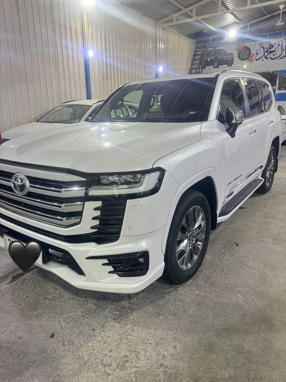 لاندكروز VXR • ٢٠٢٤ • ٨٩ الف كم