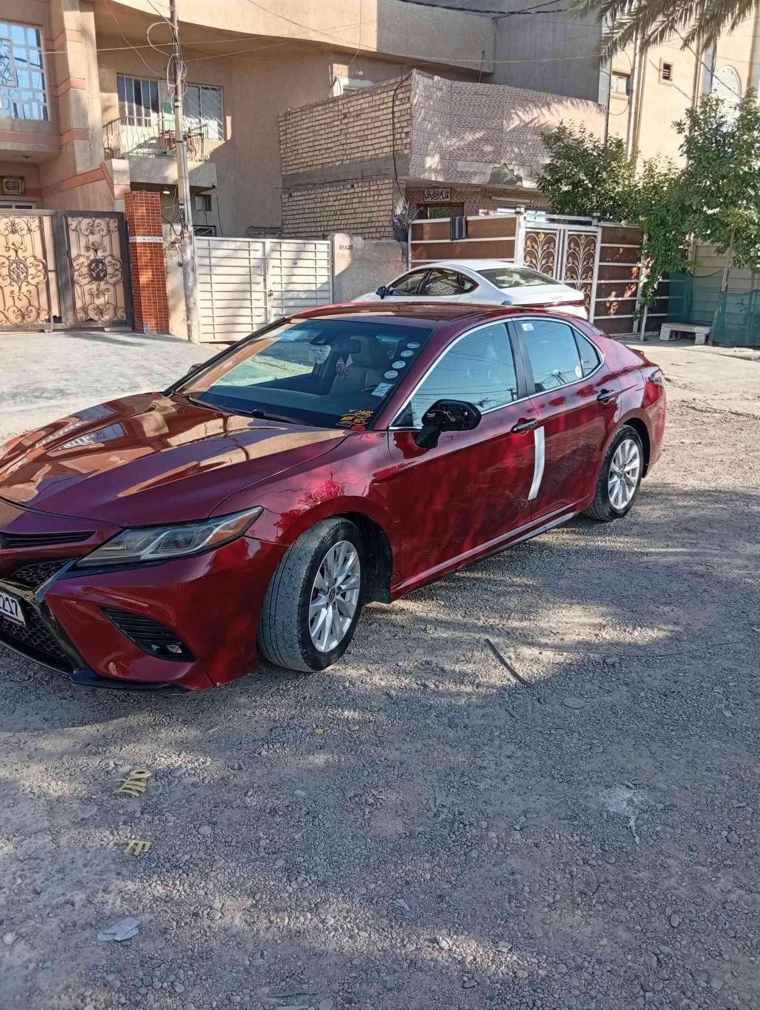 البيع كامري موديل 18 فول عداه الفتحه رقم دهوك هزه جديده حادث بس بنيد بدون ايرباك السعر 140/// ***********
