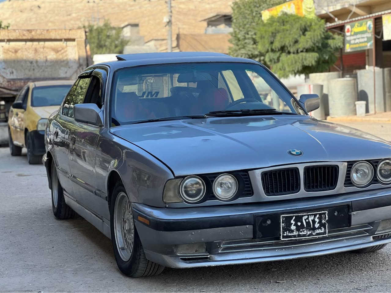 BMW
مۆدیل 1991 
525فولی ئۆتۆماتیک
سڵایت 
جام کارەبای 
مەکینە525
گێڕ و مەکینەوئاڕم پلاسیک سلێمانی بەشەرتی ئەوەلیات
ناو فۆرمیگا
پێش و پشتی کراوە بە M
ویل حەسیر 
دوو جام کارەبایە 
دەبڵ ساڵانسا
لایت ئاڵقی پێش پان
جوابی چات نادەمەوە تەلەفون بۆساحێب سەیارەکەکن لەگەڵ ڕەسمەکانەداناوە
نرخ 32
ژ/م***********یان*********** أربيل, العراق

نص مكتوب في الصور:
- ره قه م خاوه ن سه ياره *********** يان ***********