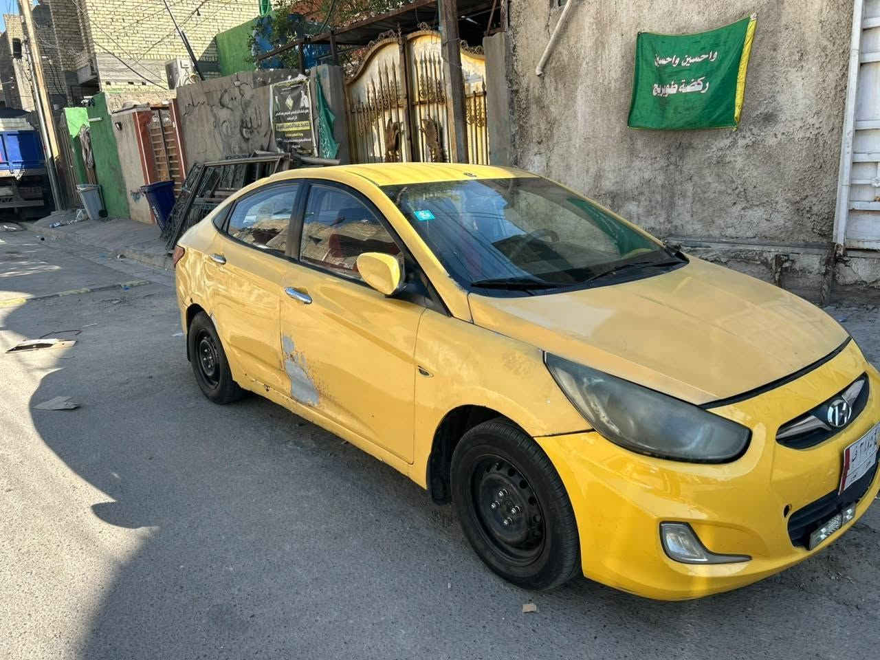 سلام عليكم سياره اكسنت خليجي موديل ٢٠١١ بدون ضربه محرك جديد قبل شهر شديته ١٦٠٠ تبريدها ثلج  رقمها بغداد بالاورفلي سعرها ٦٨ وبيها مجال قليل رقم هاتف***********
