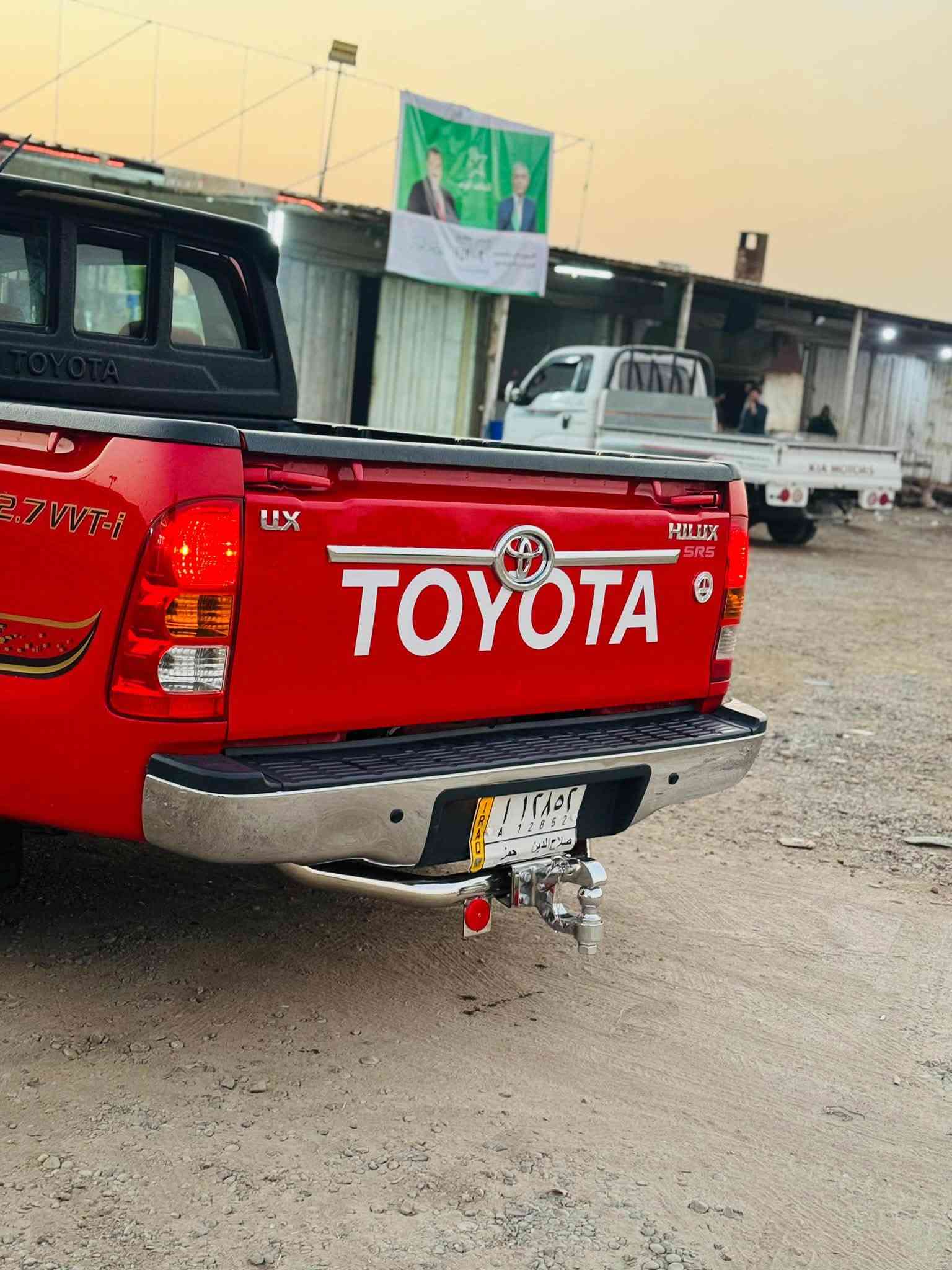 هايلوكس • ٢٠٠٩ • باب مبدل