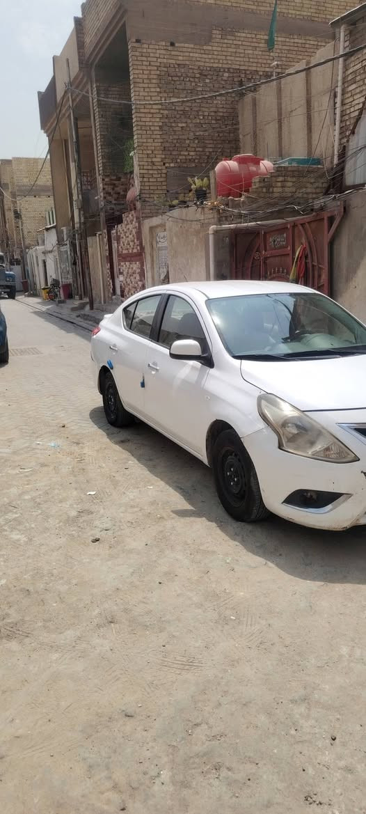 سلام عليكم نيسان صني هندي بليته الزركه
 موديل 2019
 رقم اربيل سنويه بسمي احولك ثاني يوم
بيهه قطعتين صغار بدون معجون بدون صبغ بدون دواخل
كير مكينه كفاله تبريد ثلاجه
ادامه كامله لمنضومة الاحتراق
سعرهه 88$ مكان السياره بغداد مدينة الصدر
استفسار اكثر ***********
