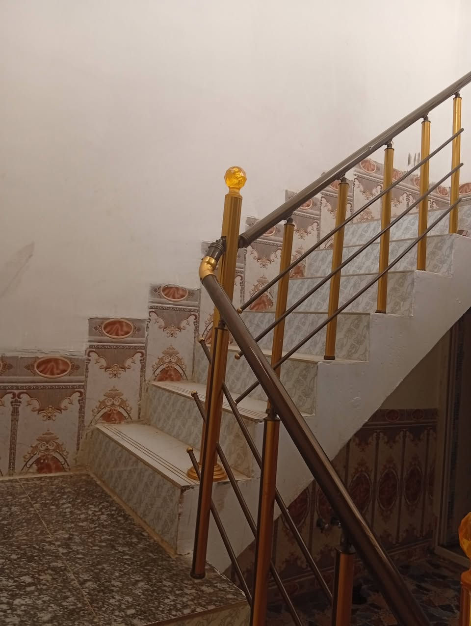بيت لإيجاد مساحه 64 متر طابق واحد يحتوي على غرفه وصاله ومطبخ وحمام عدد 2 وطارمه العنوان كربلاء المقدسة قرب مدينة ألعاب ضوء القمر الاتصال على الرقم ***********

