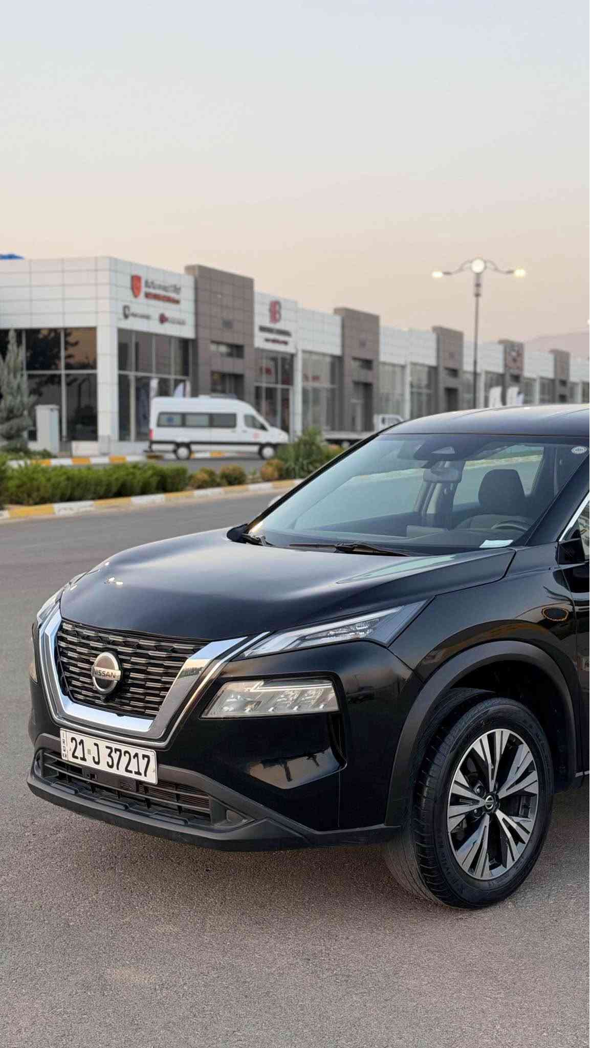 نيسان روگ • ٢٠٢١ • ٦٦٠٠٠ مايل