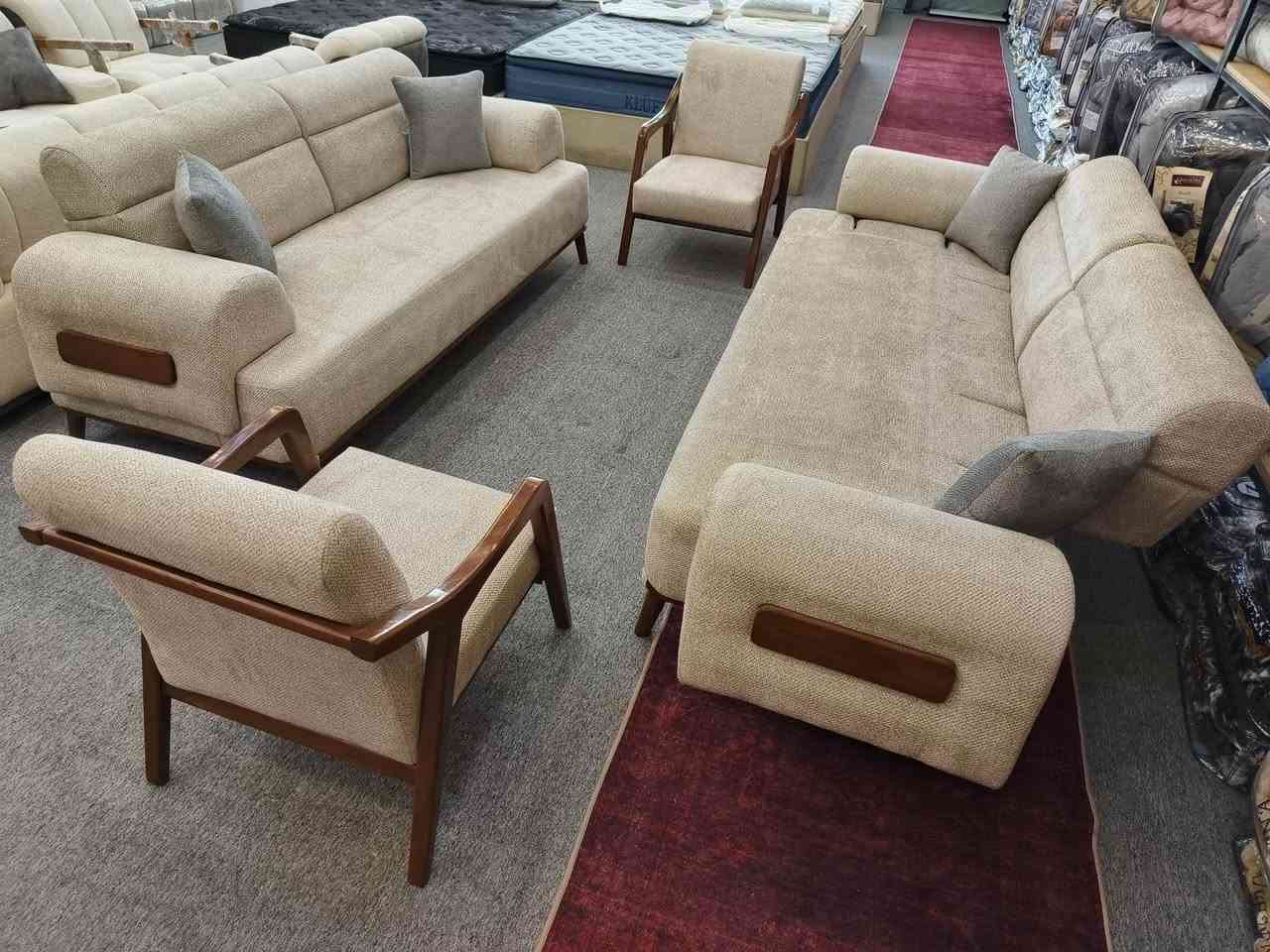 🛋️موبليات لا ماسو 🛋️

تخم تركي جديد 8 نفرات بقماش الخاولي الناعم و مقعد طبي بولستر والخشب الزان بل كامل 

سعر عرض خاص :550$ 

يتوفر توصيل 🚚 الى جميع محافظات العراق

للحجز الفوري راسلنا واتساب☎️***********

***********  

📍العنوان اربيل سايدين المنارة مقابل سوق اللنكة الجديد مقابل عمارة F

⏰ يومياً من 10 صباحاً لـ 11 ليلاً ‎ أربيل, العراق
