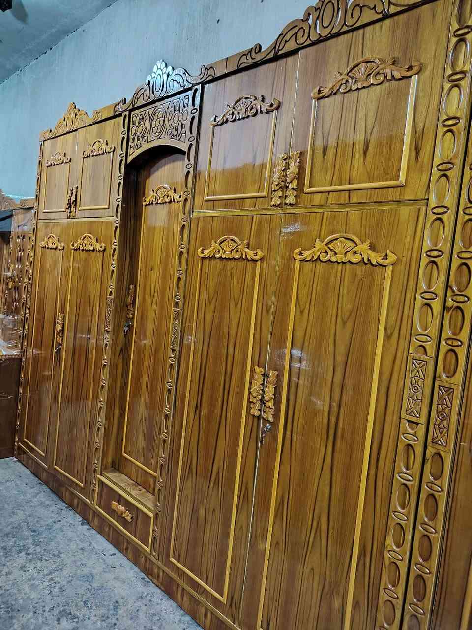 غرفه 5باب ملحق ابراج صبغ حراري السعر 950عنوان موصل ***********
