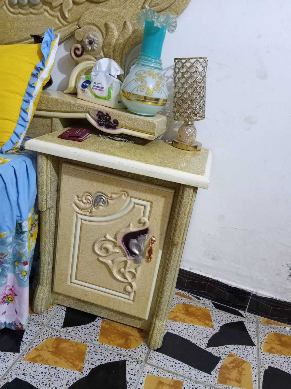 غرفة نوم صاج نجاره طابقين للبيع جديده مامستخدمه هواي نضيف نضافه مثل ماواضع الصوره نضافته 💯 ميه جديده كلش ***********وتساب شراي
