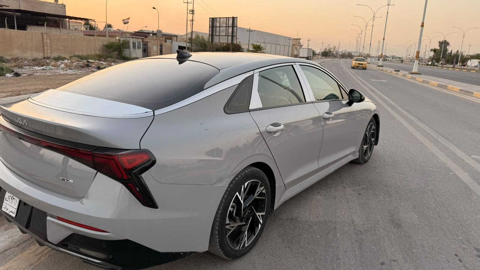 شباب السلام عليكم
كي فايف موديل 25

جيتي لاين فول مواصفات للاخير 

بانوراما محرك 2500تنفس طبيعي 

الون اسمنتي 

ماشية 12الف

 رقم شهداء مثنى 

للبيع فقط رجاء 

للاستفسار اكثر للاتصال على الرقم ***********

السعر من الاخير 177
