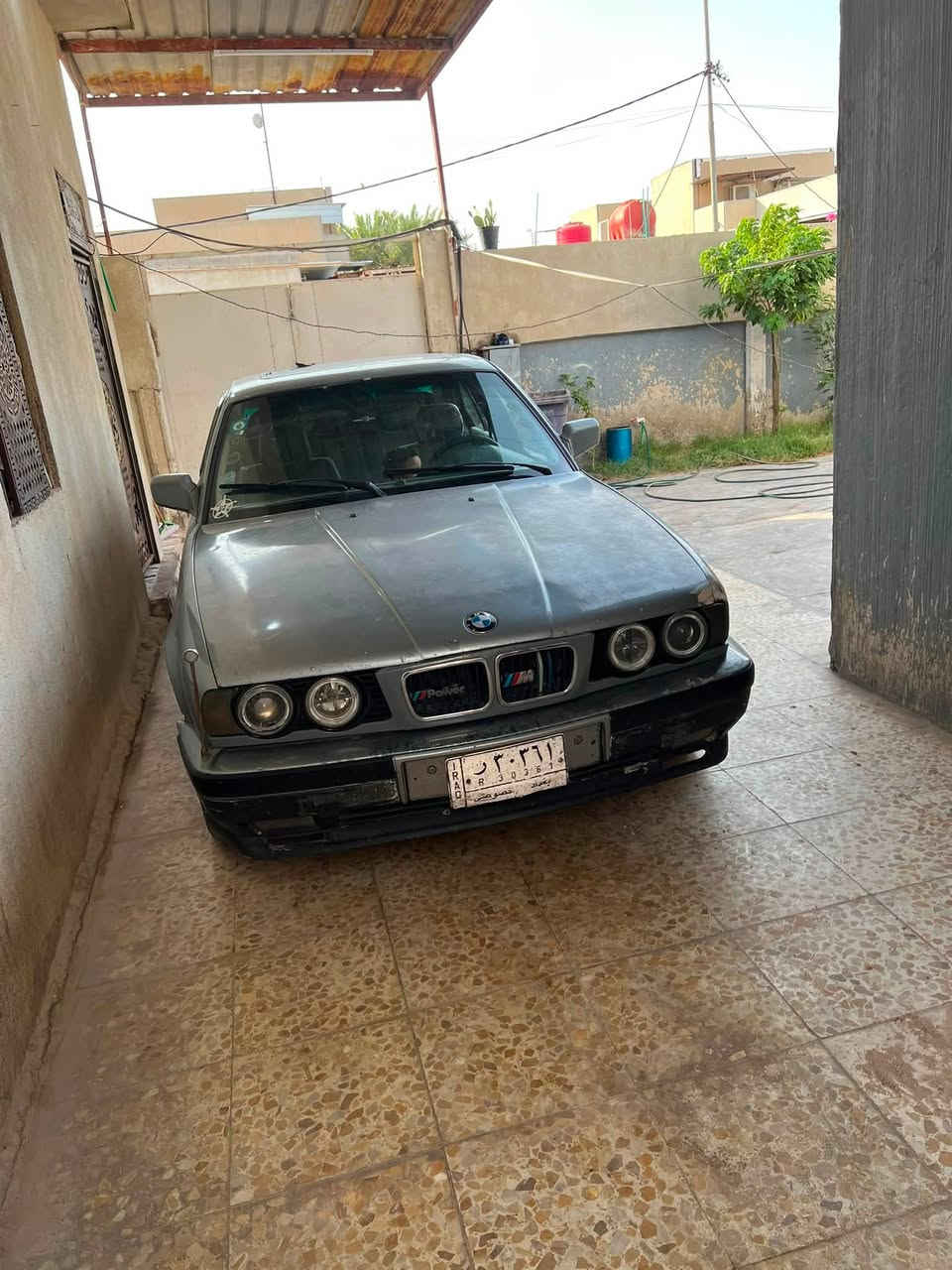سلام عليكم
520 مسكر عدل كير عادي باسمي رقم بغداد سنوية لل28 

تبريد شغال زوج تاير امامي جديد حداديتها تخبل 

نقصها ترتيبات وشغلات بسيطة 
مكينتها بيها نضوح 
 
رايدها ب 37 وبيها مجال 

مكاني بصرة خور الزبير 

***********
