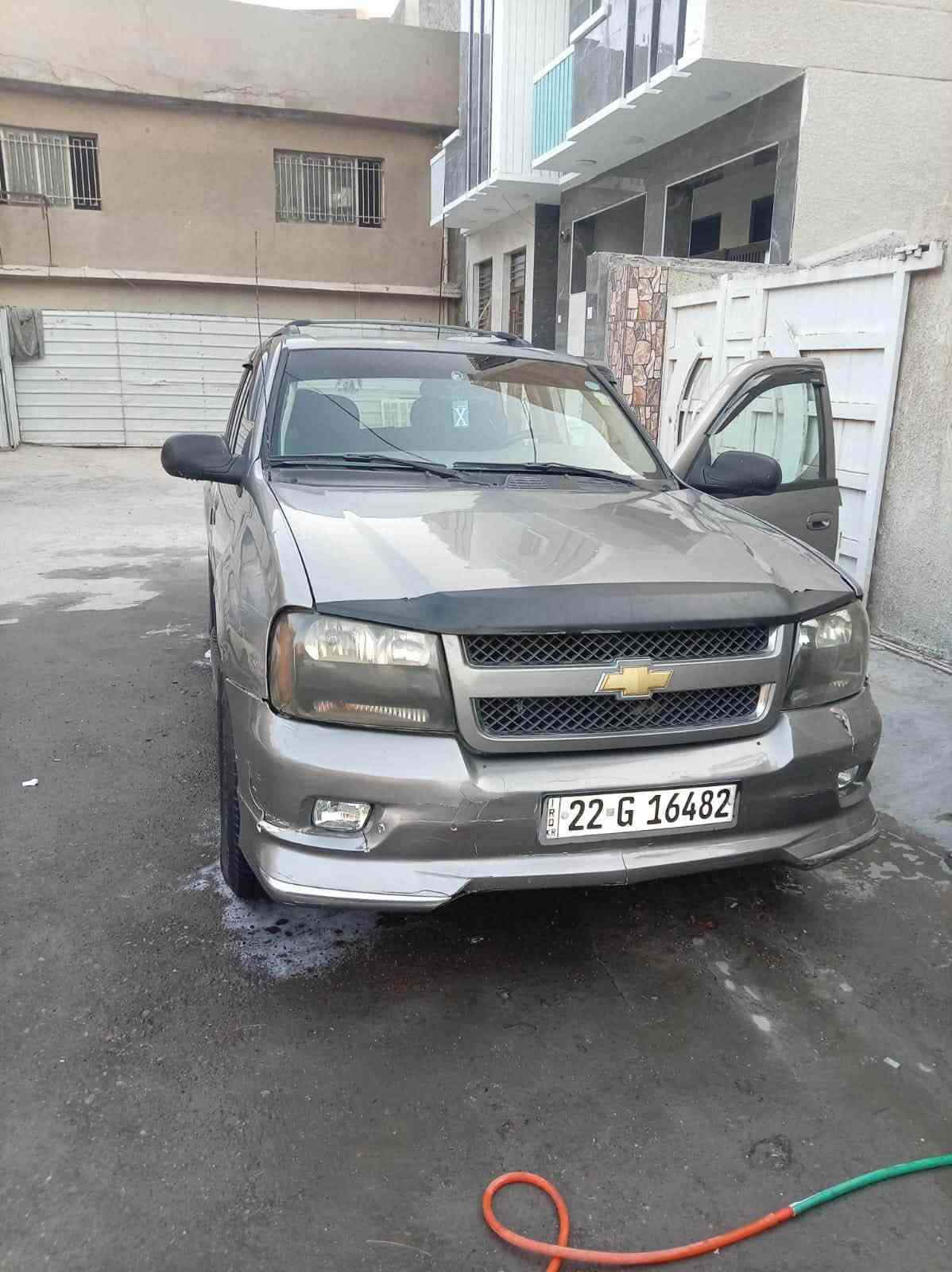 سلام عليكم سياره شوفرليت بلايزر موديل 2008 السياره مكفولة ما عده الجاملغ الخلفي صفحت الصدر صبغ فقط ،  كير مكينه كفاله ، كشن السايق كهربائي ⚡️ السياره حلوه وجاهزه من كلشي رقم اربيل السعر 100وبيها مجال .
الاستفسار: ***********
الاستفسار:***********
الموقع بغداد
