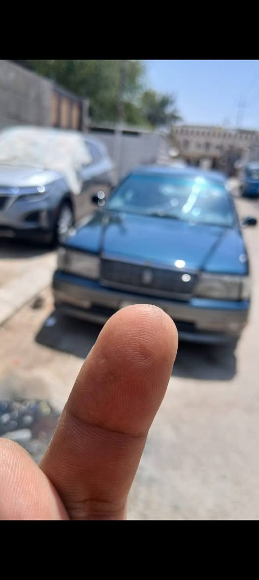 السلام وعليكم شباب راس الثور فلات جديد دخول جديد ادوات ادوات مكصوصه جنطه شغل عدل كله باجات مكينه الفين ونص متومه بس رقم السياره مكينه وكير وحداديه وتخم تاير شاشه كامره وتبريد يرادله بس غاز جاهزه مجهزه مابيه نقص كهربائيات كله شغلاه شرط باتري جديد وتخم تاير جديد السعر 25 بيه شويه مجال للطيبين عنوان البصره وهذا رقمي خابر وتدلل ***********
