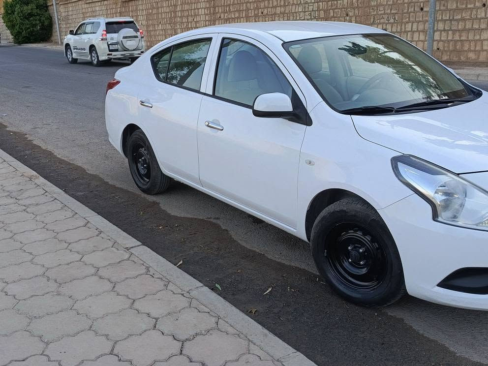 نیسان سەنی 2020 سبوخ و ساردی نیە گێر و مەکینە و تەحویل و خرامەی بەشەرتە 
نرخی 104 گەڵا و مامەڵە
***********
*********** كويسينجاك, أربيل
