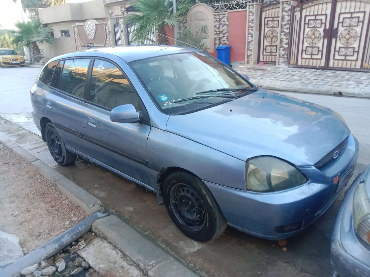 كيا ريو 2005
گير عادي شرط التحويل  محرك وگير شرط بيها ضربة بلبچم موصل حي السماح ***********
