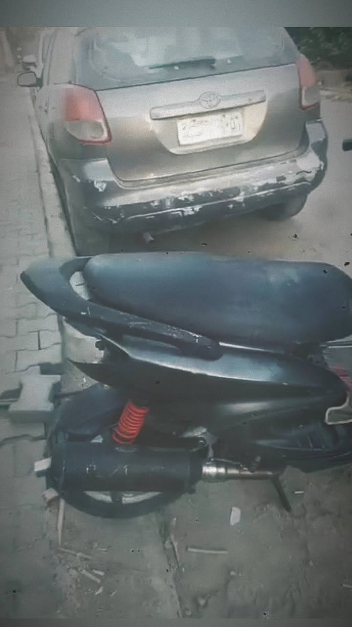 ا سلام عليكم دراجه سكنس نثيه امراوس تجفيت جديدكلشي جديد من ناحيه المكينه كهربائيات شغاله عوزها كابريتر   غراضها المموجوده بيها مضمومات اول فتحا الها مكاني بغداد الحسينيه مال راشديه رقمي وتساب فقط ***********
