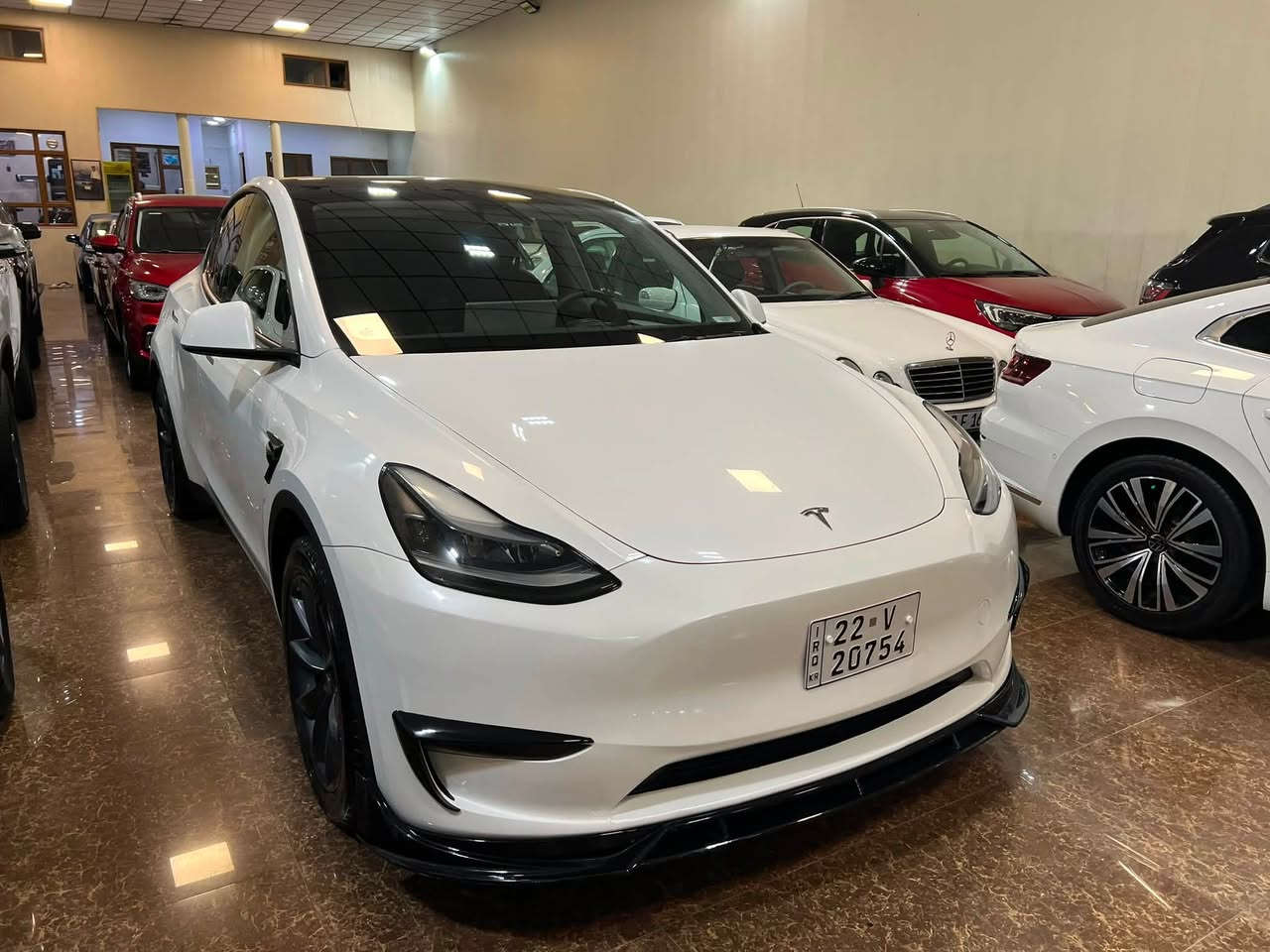 Tesla model Y 

مواصفات كندي موديل ٢٠٢٣
ماشي ٢٨٠٠٠كم

سعر ١٨٥$ورقة

***********
***********

