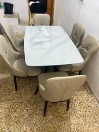 طاولة طعام تركي • ٦ كراسي • كالجديد