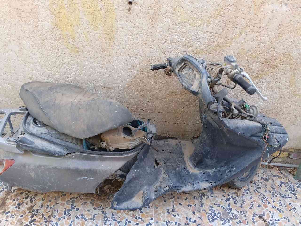 السلام عليكم 
للبيع 3 سبيسي ياباني وحده تشتغل أو وحده عاطله بس تاريه عوزة أو وحده بس غراض اريدهن كلهن 450 وبيه مجال مكاني حي الحسن العسكري يم السوك  ***********
