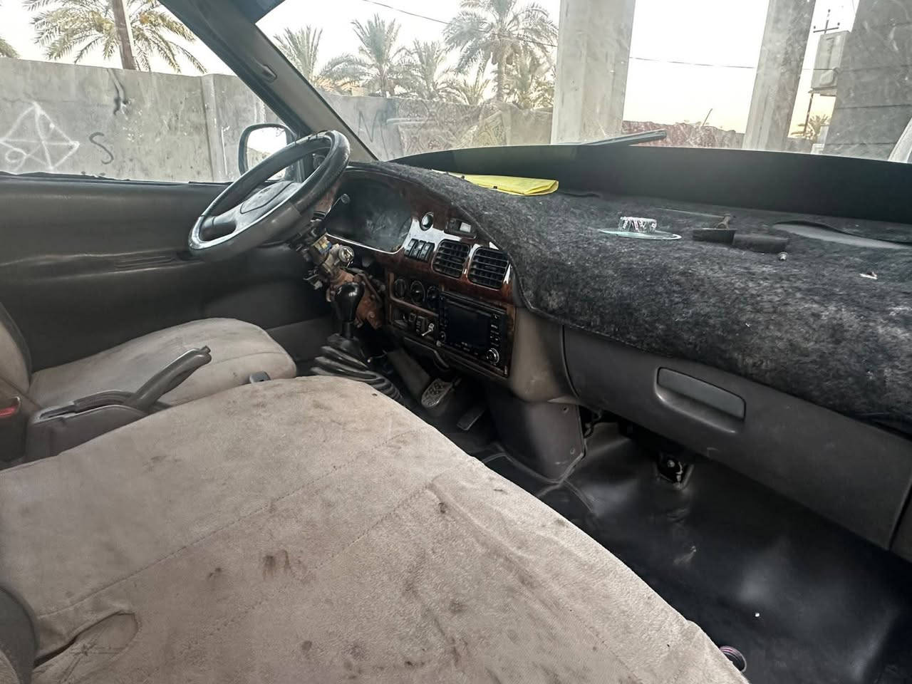 السلام عليكم ابريجو موديل 2000رقم انبار ابلاديه لا صبغ ولا معجون ولا بارد بيها خيط بخار بدون تنقيص كير واكسن وتخم تاير كله جديد كهربائيات كله شغال دمادم مسجل مضخمات  الي يريد يشتغل سياره كبل الشارع مكان السياره. الانبار الرمادي السعر 67ولاتجي ودكلي بعت بهل شي كلمن ورزقه الاستفسار /***********
