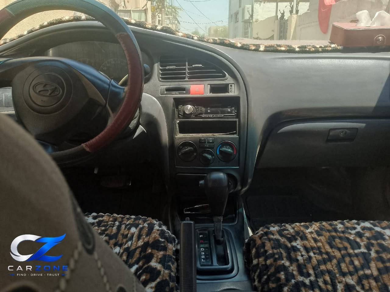 النترا 2001 خليجي السياره اشويه جارده لان جانت متروكه وبيه خيط بخار.. غرفته حلوه.. السعر 45 واذا اكو مراوس / ***********
