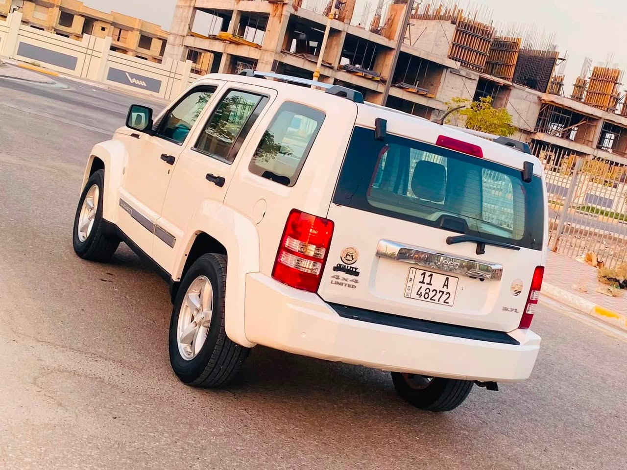السلام عليكم للبيع جيب لبرتي مديل 2008 وراد امريكي حادثه جاملغ وبنيد فقط وبيه قطعتين صبغ باقي سياره مكفوله من ضربه وتبديل شواصي مكفولات فول موصفات عدا فتحه داخل جلد كشنات جلد شاشه كامره حساسات مكينه ٦ سلندر سنويه لغايه 30 هزه جديده تدفه تبريد ثلج تخم تاير جديد سياره جاهزه مابيه نقص كير مكينه مكفولات حداديه جديده سياره احله من صوره السعر 82 لاستفسار اكثر لاتصال على الرقم *********** مكان السيارة كربلاء
