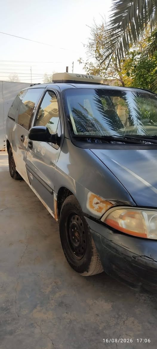 فورد وندستار موديل2001 سبعة راكب سياحي محرك وكير أفلون خير من الله  السعر ٤٠ $ وبي مجال مكان السيارة بغداد  للاستفسار اكثر ***********
