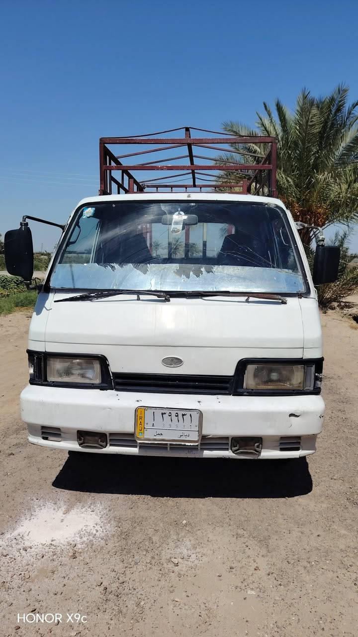 سلام عليكم
كيا بنكو موديل 93
رقم ديالى مشروع وطني 
جاهزة وكاملة
عليهة محرك مال 96  تجفيت جديد قبل شهر
راديتر جديد  براد جديد
ادامة كاملة عليهة
سعرهة 50 
📍مكاني بغداد تاجي
📞 ***********
📞***********

نص مكتوب في الصور:
- HONOR X9c