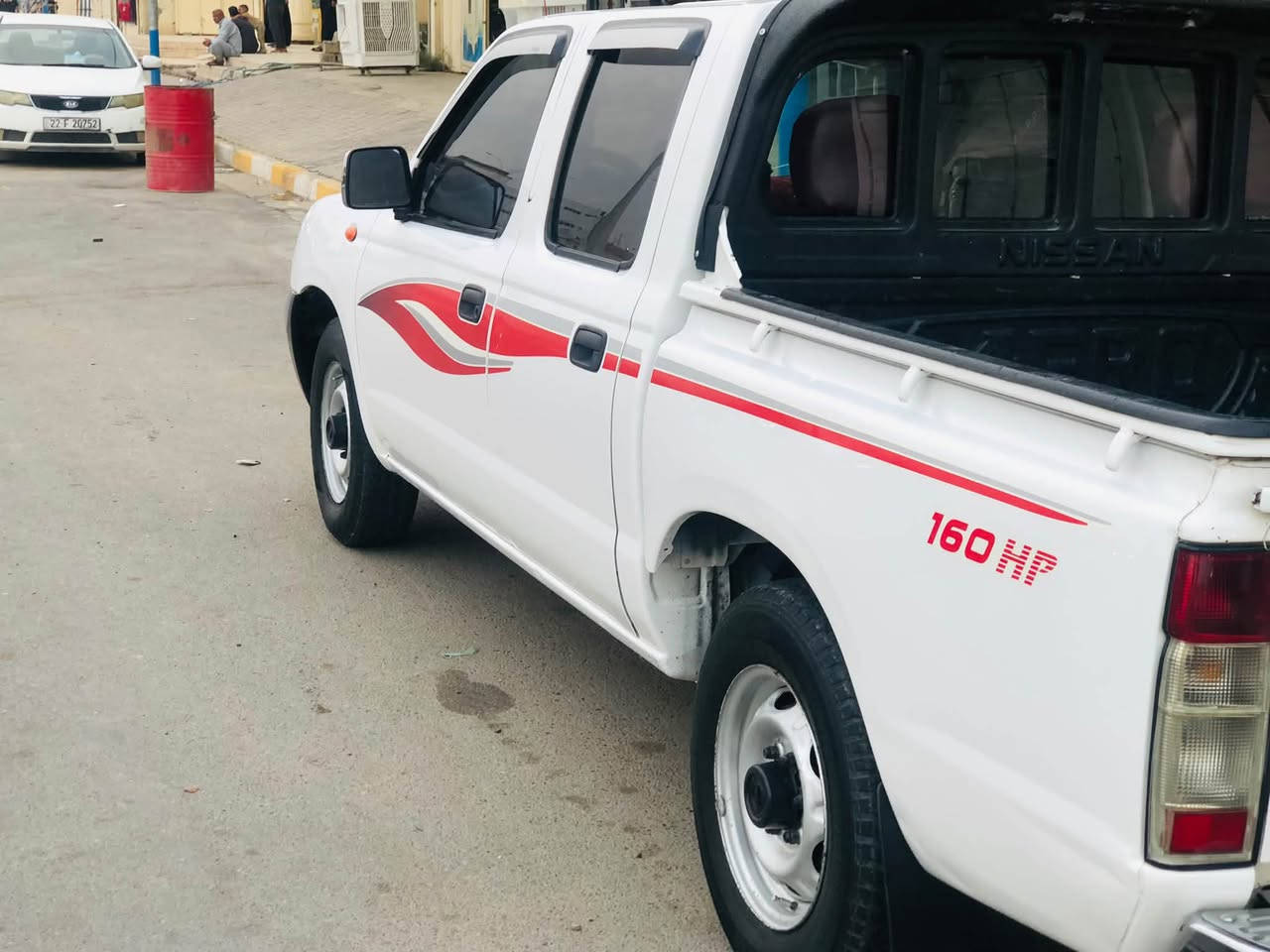نيسان ٢٠١1 • بدون صبغ • سنويه صاقطه