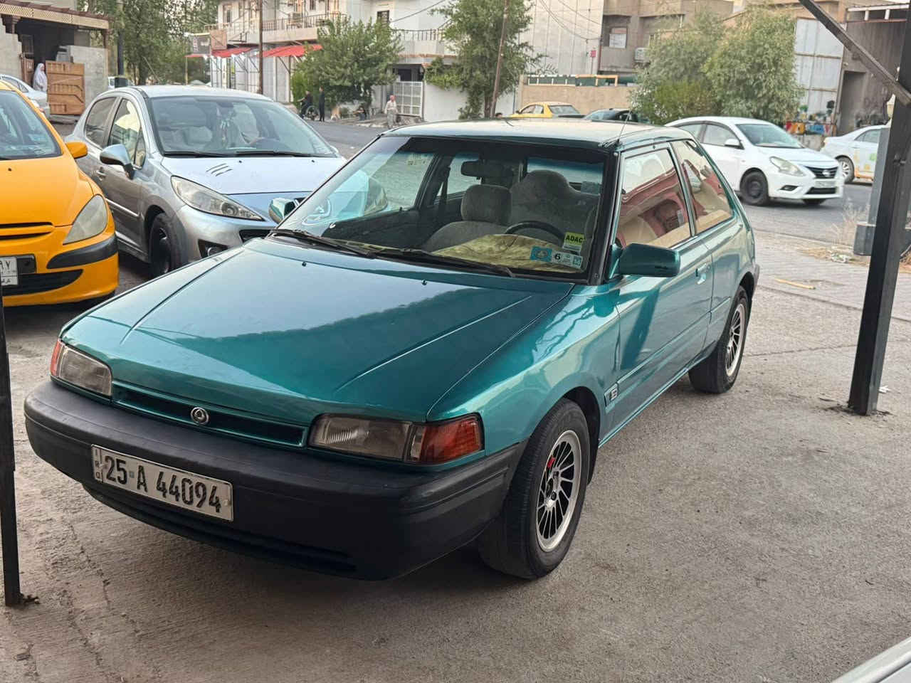 للبيع مازدا . موديل 1994
مشروع وطني .. سنوية ورقم جديد 
 كير اوتماتيك ..
 تبريد شغال 
  صبغ عام جمالية .
 بدون معجون ودواخل وضرر
السعر .   35.  ومجال 
  ‏‪***********‬‏
