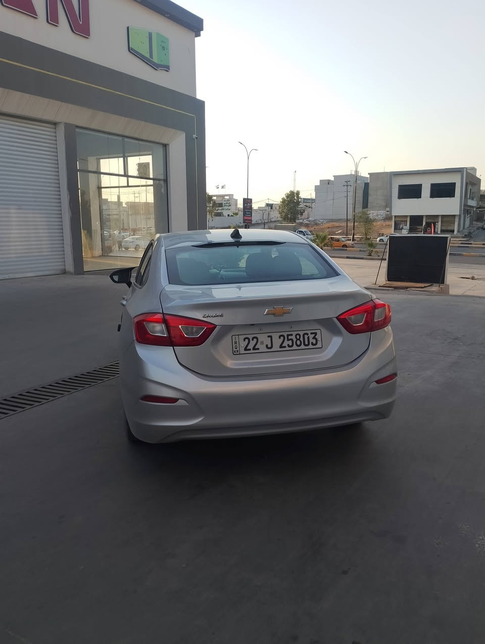 كروز شوفرليت وارد امريكي رقم اربيل دولي شرط محرك وكير والتبريد بدون دواخل ضرر قطعتين فقط 2017 للاستفسار ***********
