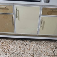 للبيع • إشارة