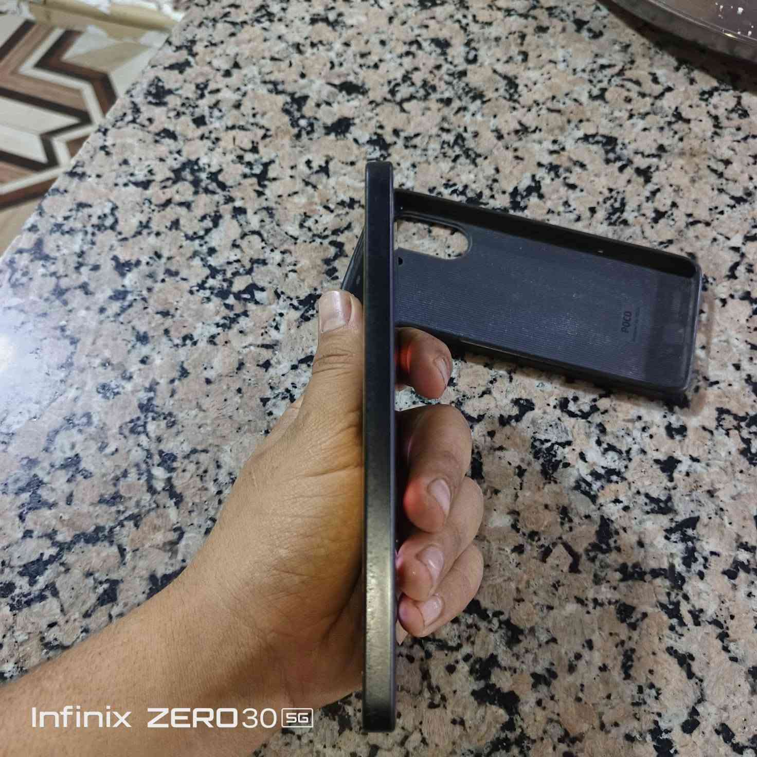 انفينكس زيرو30 • ذاكرة 256 • بطارية 98%