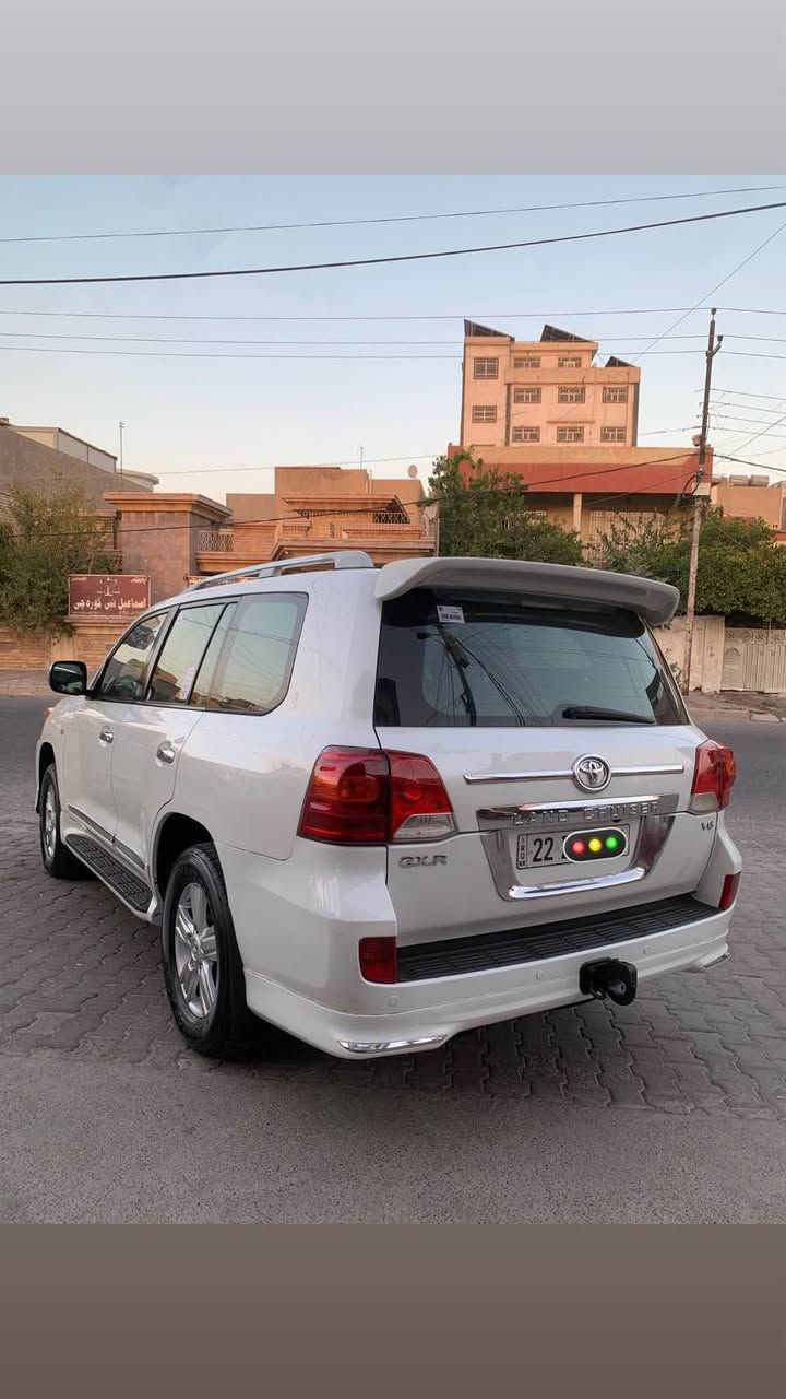 کـــــوردی 
تەنها فرۆشتن 
تــــۆیۆتا لاندکرۆز 
مـــــۆدیل / ٢٠١٠ 
مواسفات / GXR 
فوول سلایت سەلاجە 
مەکینە V6 قەپاغ کرایتەوە
گــــێڕ و مەکینە بەشەرت 
ڕۆیشتن / ١٩٠ هەزار کم 
ڕەقەم و سەنەوی نوێیە ۲۰۳۱ 
دوو پارچە سبوغ ، دەرگا چاملغ 
دوو پەڵەی بچووک کارت 
بێ ناو گرتن ، بێ ئێڕباگ 

نـــــــرخ / ٢٦٥ $ 
ناونیشان هەولێر 
مۆبایل /***********

عربي 
فقط بیع 
تویوتا جیكسارا 
مــــــودیل / ۲۰۱۰ 
مواصفات GXR 
سلایت ، ثلاجة 
محرك / V6 قبغ مفتوح 
جیر و محرک و کهربایات بشرط
رقم و سنوية جدید حتی ۲۰۳۱ 
ماشي / ۱۹۰  الف كـــــم 
قطعتین سبغ ، باب و جاملغ 
بدون دواخل ، بدون ایرباك 
شبرین كارت بالباب و جامرلغ 
صور موجود 

سعر / ۲٦٥ $ 
عنوان اربیل 
واتس اب /*********** أربيل, العراق
