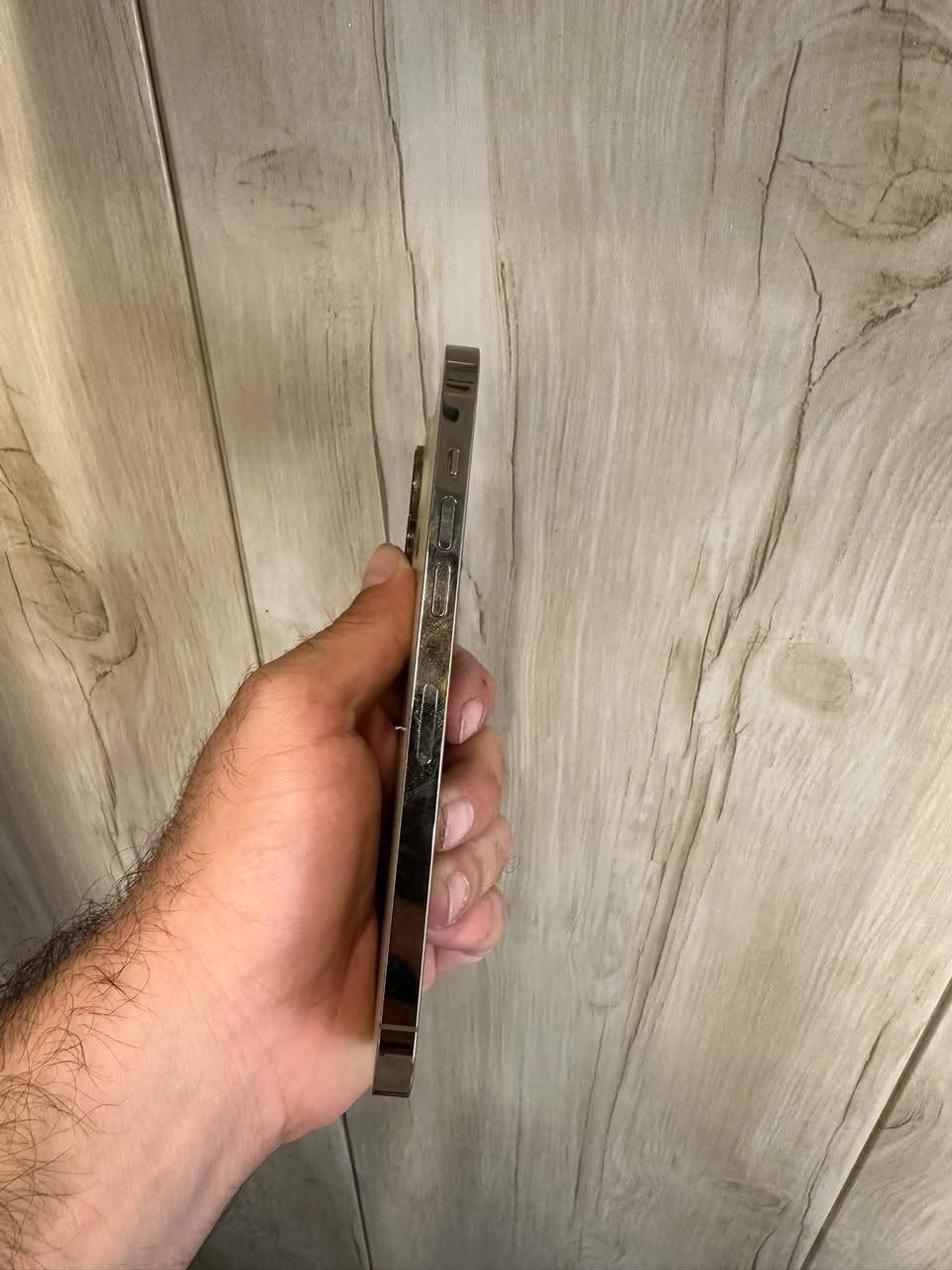 ايفون 14 برو ماكس لون ذهبي ذاكره 256 بطاريه 93 جهاز ولازلغه كفاله عامه وتر كلشي مامبدل بي 
السعر 875 الف 
المكان بغداد الشعب 
الشراي يتصل ***********
