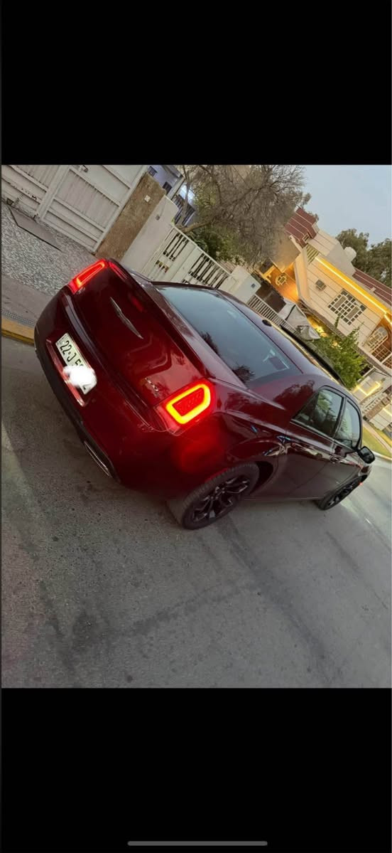 السلام عليكم للبيع اوباما S300 خليجي وكاله ليث العبيدي موديل 2019 فووول مواصفات للاخير مكفوله من الصبغ بس تكحيل بسيط بالجاملغ الامامي كير ومحرك مكفولات عليها سيرفس كامل تخم تاير جديد زرع عدسات صدر امامي وخلفي جديد موبر بدون اي نقص 
رقم اربيل بأسمي ماشيه 57 الف كيلو حقيقي استخدام قليل
محرك 3.600 
سعر 26.000 وبيها مجال بسيط
بغداد السيدية او حي العامل  *********** بغداد, العراق
