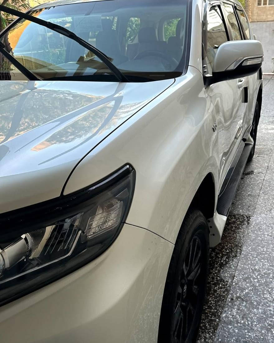 🚗 للبيع — تويوتا برادو TXL موديل 2021

📍 الموقع: بغداد – الطالبية

🛣️ ماشية 117 ألف كم

🔹 المواصفات:
• محرك 6 سلندر – 4000 سي سي
• دفع رباعي 4WD
• جير أوتوماتيك 6 سرعات
• دبل ثقيل وخفيف
• نظام Multi-Terrain للطرق الوعرة
• ويل 20 إنچ 🛞
• شاشة وسطية + نظام ملاحة 🗺️
• مقاعد جلد
• كاميرا خلفية + حساسات أمامية وخلفية 📸
• دخول وتشغيل بدون مفتاح Keyless
• مثبت سرعة
• نظام الحفاظ على المسار
• تحذير النقطة العمياء
• نظام فرملة طوارئ
• إضاءة LED
• مكيف أوتوماتيك ثنائي/ثلاثي ❄️
• ثلاجة أمامية
• مرايا كهربائية مع طي
• USB + Bluetooth

💰 لمعرفة السعر، اكتب (تم) في التعليقات وسيتم الرد عليك تلقائياً.

⚠️ تنويه:
السيارة إعلان ممول وغير تابعة للصفحة، ولا نتحمل مسؤولية الاتفاق أو تحديد السعر بين البائع والمشتري.

🌹 الله يبارك للبائع والمشتري، ويرزق الجميع من واسع فضله.

📞 للاستفسار: ***********

#سيارات #سيارات_للبيع #تسويق #السيارات #cars
