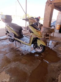 مراوس بماكس حسب لقناعة مكان رميثة لرقم/07862363417 دراجة شحن zs ملف200...