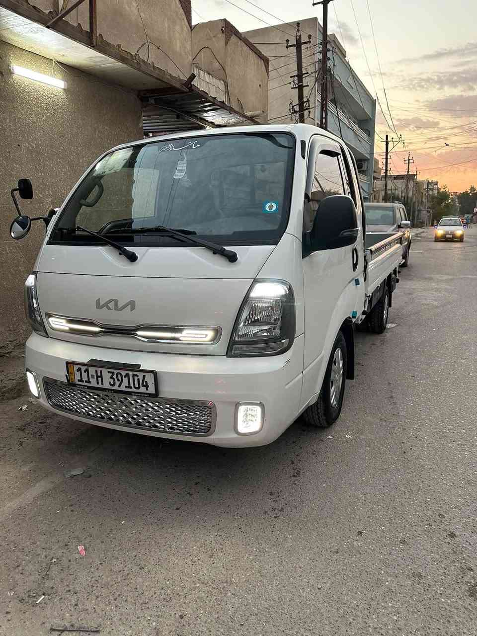 سلام عليكم للبيع كيا ٢٧٠٠موديل ٢٠٢٥ سياره مكفولة كفالة عامة من ضربة وصبغ ومكينه وكير او اكسل او شاصي سستم كامل شركة اصلي ماشية اربعين الف السعر ١٦٣ العنوان بغداد البياع الرقم ***********
