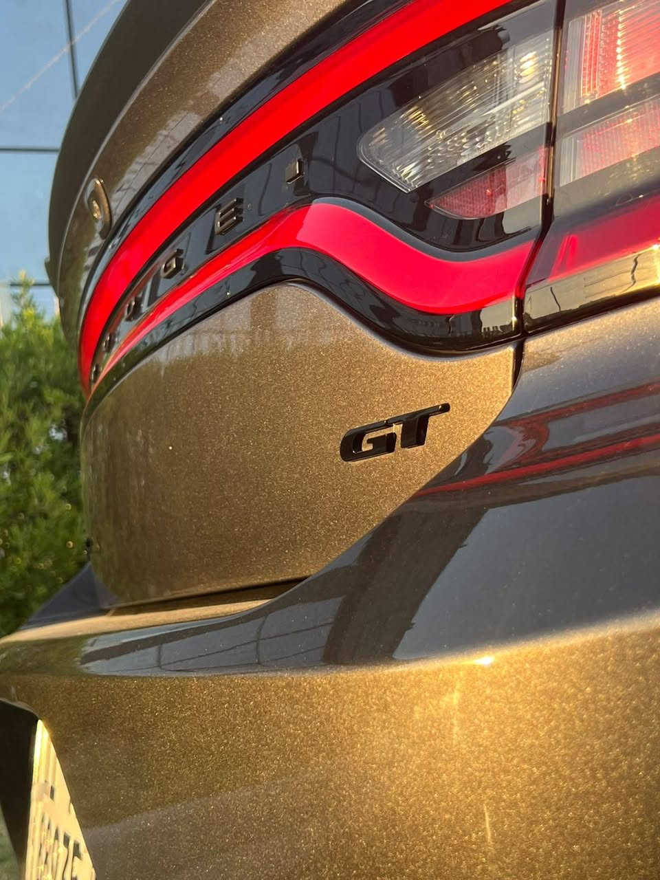 جارجر GT موديل 2023 اصل بلاك ادشن
*بدوون صبغ وبدون ايرباك*
عداد كم ١٥ الف اخت الزيرو كلشي بيهه شركه بدي بدون شخوط بدون رصعات 
مواصفات
لايت زينون اصل 
كشن حظن 
٣ انظمة قياده
2 ويل
كشن السايق كهرباء
كاميراة خلفيه شاشة كبيره
تشغيل عن بعد 
رادار خلفي
محرك 3600 القوى الحصانيه 300
السياره ستوك على الشركة بجم ظهر صفاح كبس مضمومه السعر ٢٧٠ واليشوف هواي يصلي عالنبي سوك كلشي بي تحياتي
 مكاني الدوره الصحه السياره جديده بمعنا الكلمه مال جناي بياع شره ليخابرني تحياتي اليحب يخابرني ويدلل
*********** حيدر
