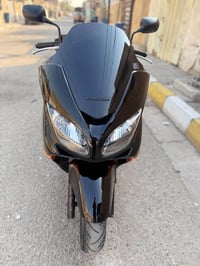 فورزه للبيع مكينة مكفولة اوراق كاملة منفيس ودخول كمرك واذا تريد فيتر و...