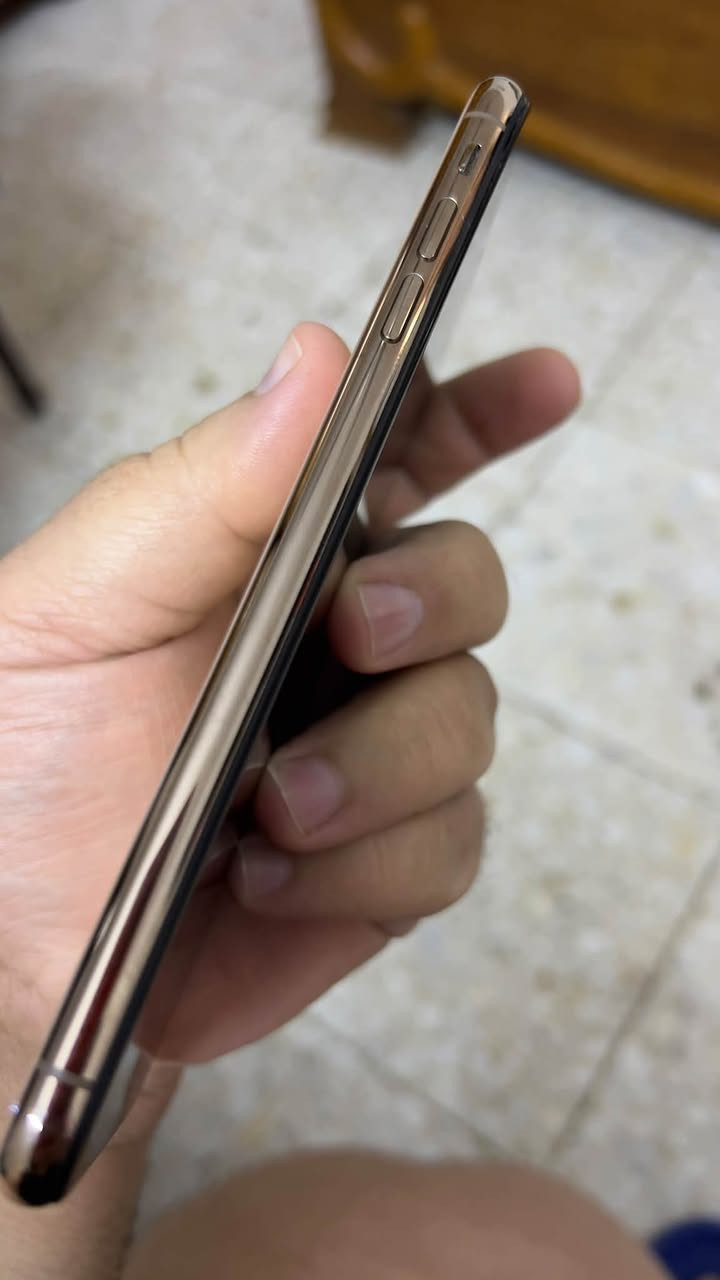 ايفون xs ماكس • ٢٥٦ • شاشة مبدلة