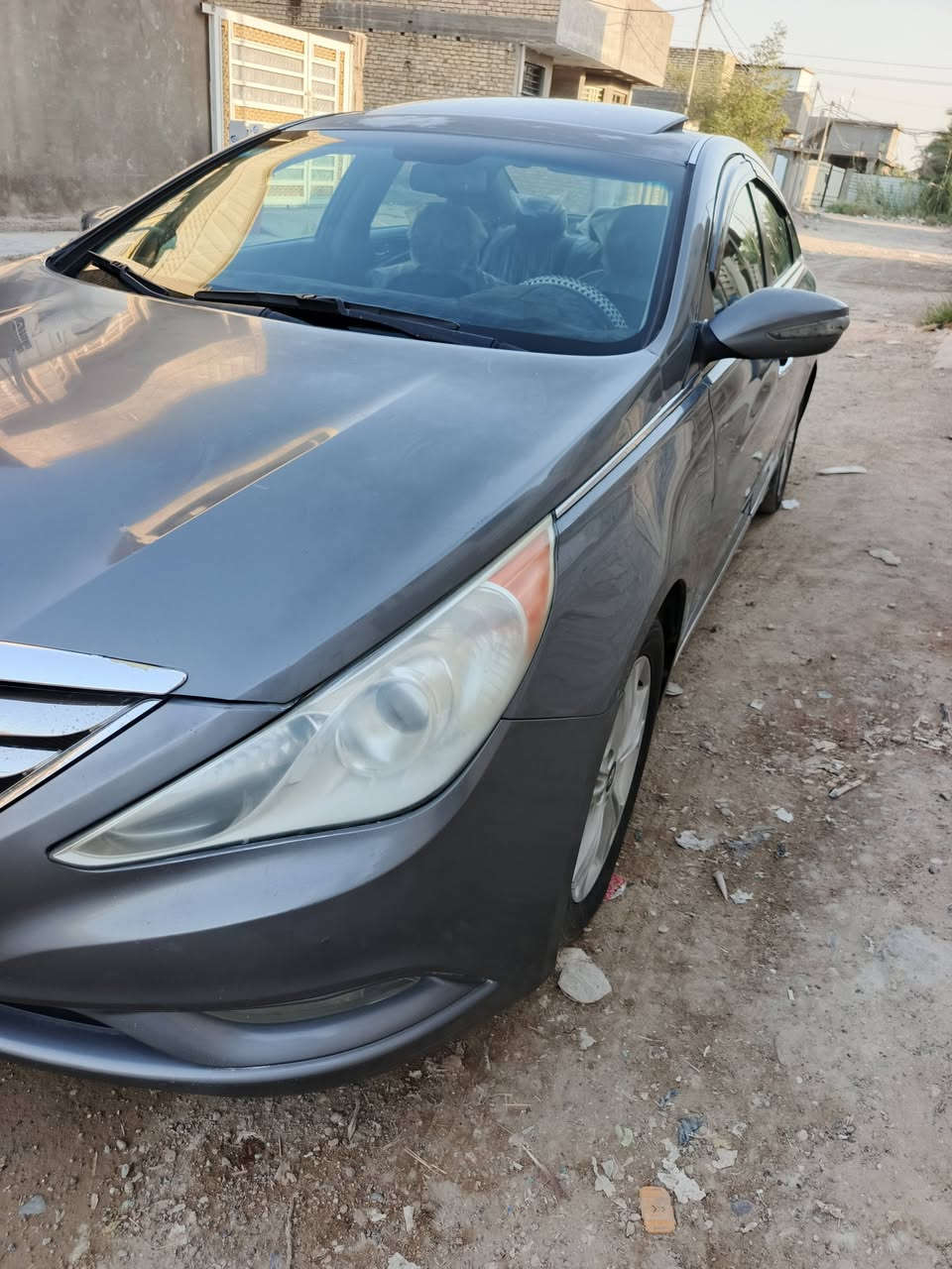 السلام عليكم سوناتا موديل 2013  رقم بغداد تحويل مباشر سنوية بسمي محرك 2400 جي تي اي محرك وكير كفاله فتحة سقف سلايد روف بصمه تشغيل ابواب بصمه اشاير بلمري تدفئة تبريد ثلج داخل جلد تفاصيل بلسونر سيارة جاهزه السعر 98  العنوان بغداد هاتف *********** هاتف ***********
