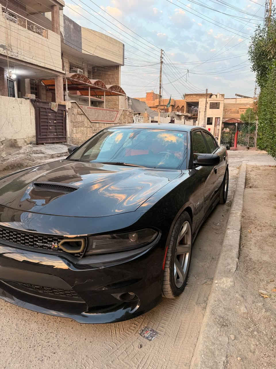جارجر سكات 2022 امريكي SRT
مواصفات معروفه فول عدى الفتحه 

مكينه 6400    ماشيه 19mil 

مكينه كير ( كفاله )

بيه صبغ  (2) موضح صور الحادث ( 1) كلير من امريكا 

سياره (بلاديه )على وضع الشركه لا برمجه و له طلقات الحجر بيه موجود( بلادي )

سعر( 189 )بي مجال حك الجيه 

مكان السياره بغداد 

الاستفسار ***********

