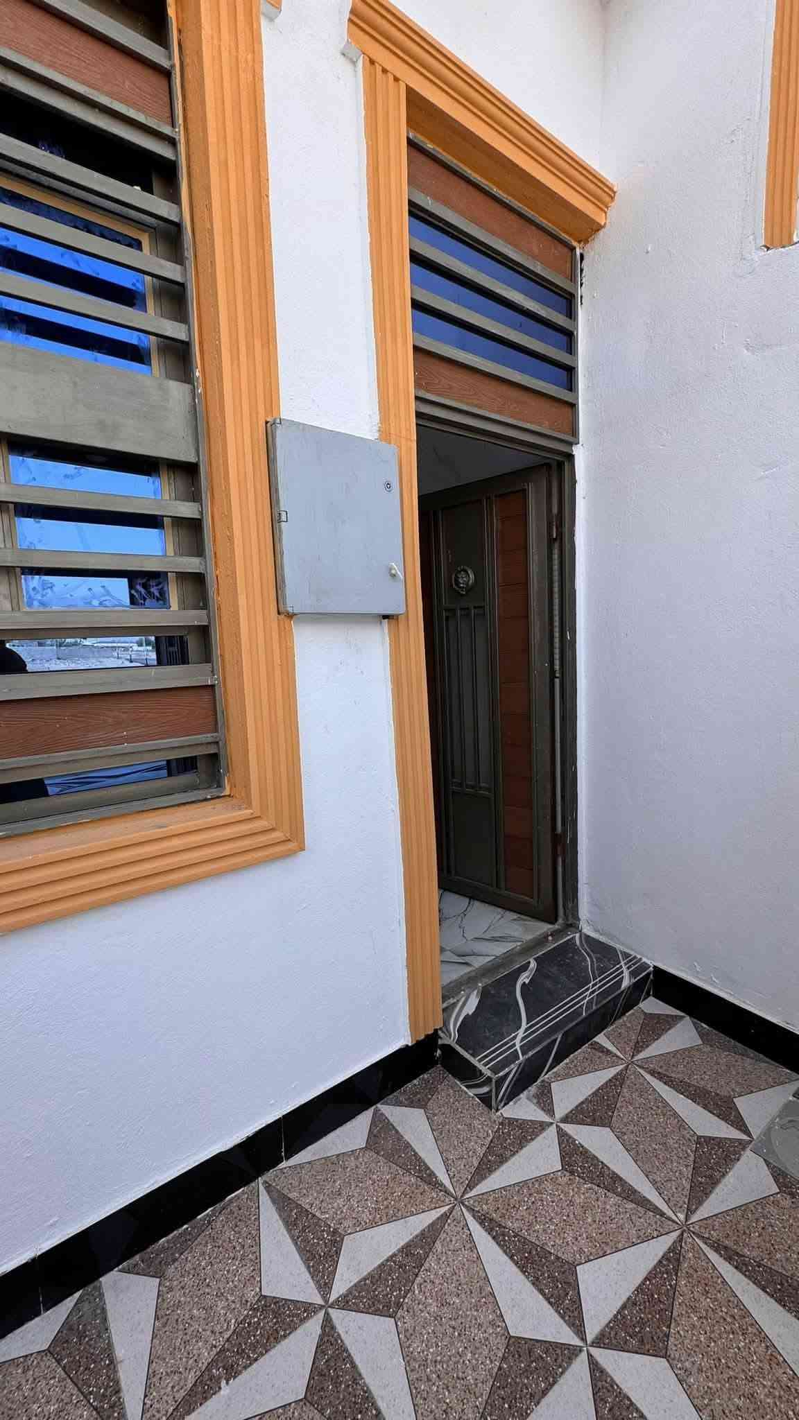 4 بيوت للبيع ب61 مليون
4 بيوت للبيع جدد تسليم مفتاح
 
مساحة كل بيت 100 متر 

يحتوي كل بيت على

غرفتين
صالة
استقبال
مطبخ
صحيات داخلية
صحيات خارجية

شارع البيوت 10 متر

منطقة كاملة الخدمات من كهرباء ومجاري 

منطقة جديدة وهادئة

الموقع حمدان البز

طابو زراعي عراقي سند 25 

السعر 61 مليون قابل للتفاوض

***********
