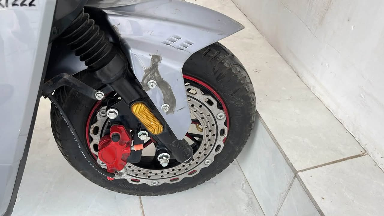 السلام عليكم للبيع دراجة شحن (ABR) 6 بطاريات دبل 30A شاحنة جديدة تايرات جديدة بريكات دهن دلات
￼ هيدروليك بي نظام الرجوع إلى الخلف وبي أربع سرع وبي نظام مثبت سرعة وبي مساحة تخزين تحت الكشن والكشن طبي وبي جوده حماية للبطاريات وبي نظام قفل الستيرن وقفل بصمة حجم الملف 3000W 
السعر 450 وبي مجال للاستفسار  الاتصال على الرقم ***********￼

