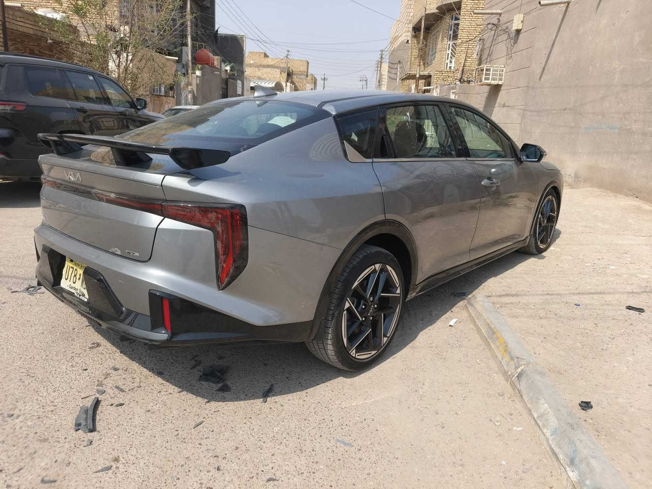 سلام عليكم كي فور 2025 وارد أمريكي جي تي لاين فول مواصفات شهداء ذي قار السياره بيها تبديل بنيد فقط مكان السياره ناصريه مركز السياره جديده ماشيه 5 آلاف أخت الزيرو السعر 169وبيها مجال بسيط أي استفسار على هاذا الرقم ***********
